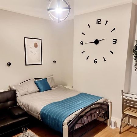 Stylish Apartment, Self Check-In, Ideal 4 Contractors, 25Mins To Gatwick Airport Thornton Heath Exterior foto