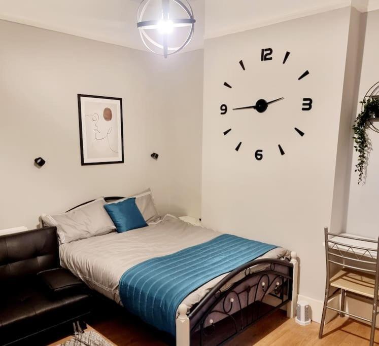 Stylish Apartment, Self Check-In, Ideal 4 Contractors, 25Mins To Gatwick Airport Thornton Heath Exterior foto
