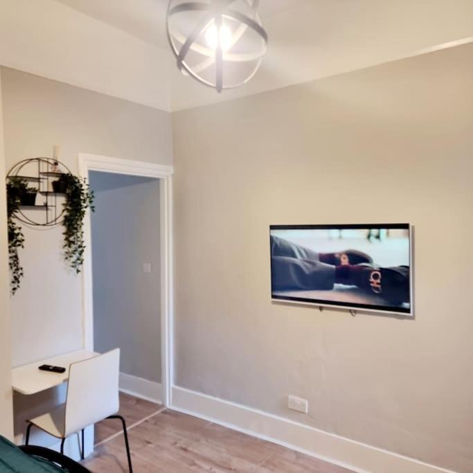 Stylish Apartment, Self Check-In, Ideal 4 Contractors, 25Mins To Gatwick Airport Thornton Heath Exterior foto