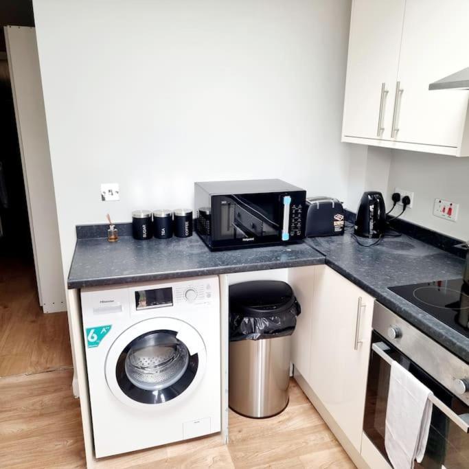 Stylish Apartment, Self Check-In, Ideal 4 Contractors, 25Mins To Gatwick Airport Thornton Heath Exterior foto